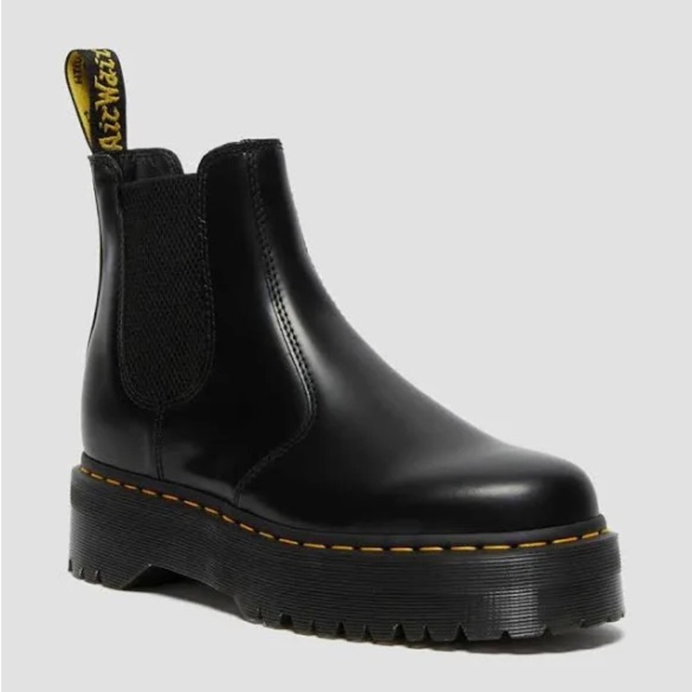 Dr Martens 2976 Quad Chelsea Boots - Like New